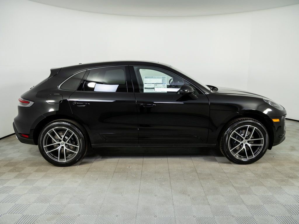 New 2026 Porsche Macan AWD/4WD image 28