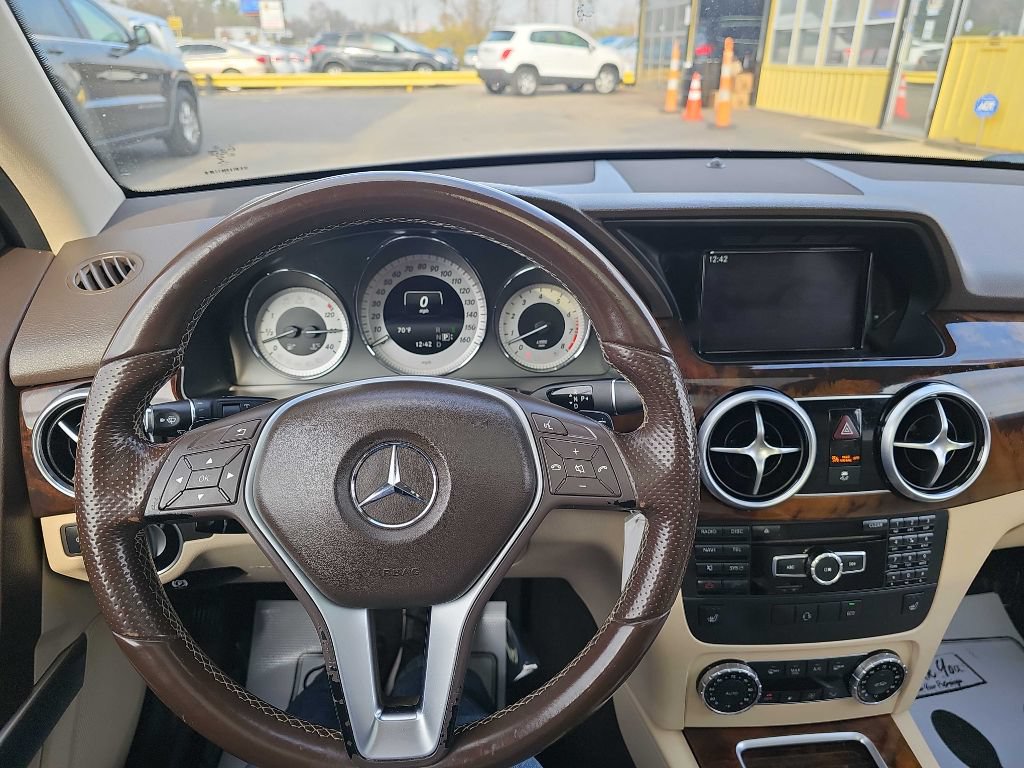Used 2015 Mercedes-Benz GLK 350 2WD w/ Premium 1 Package image 30