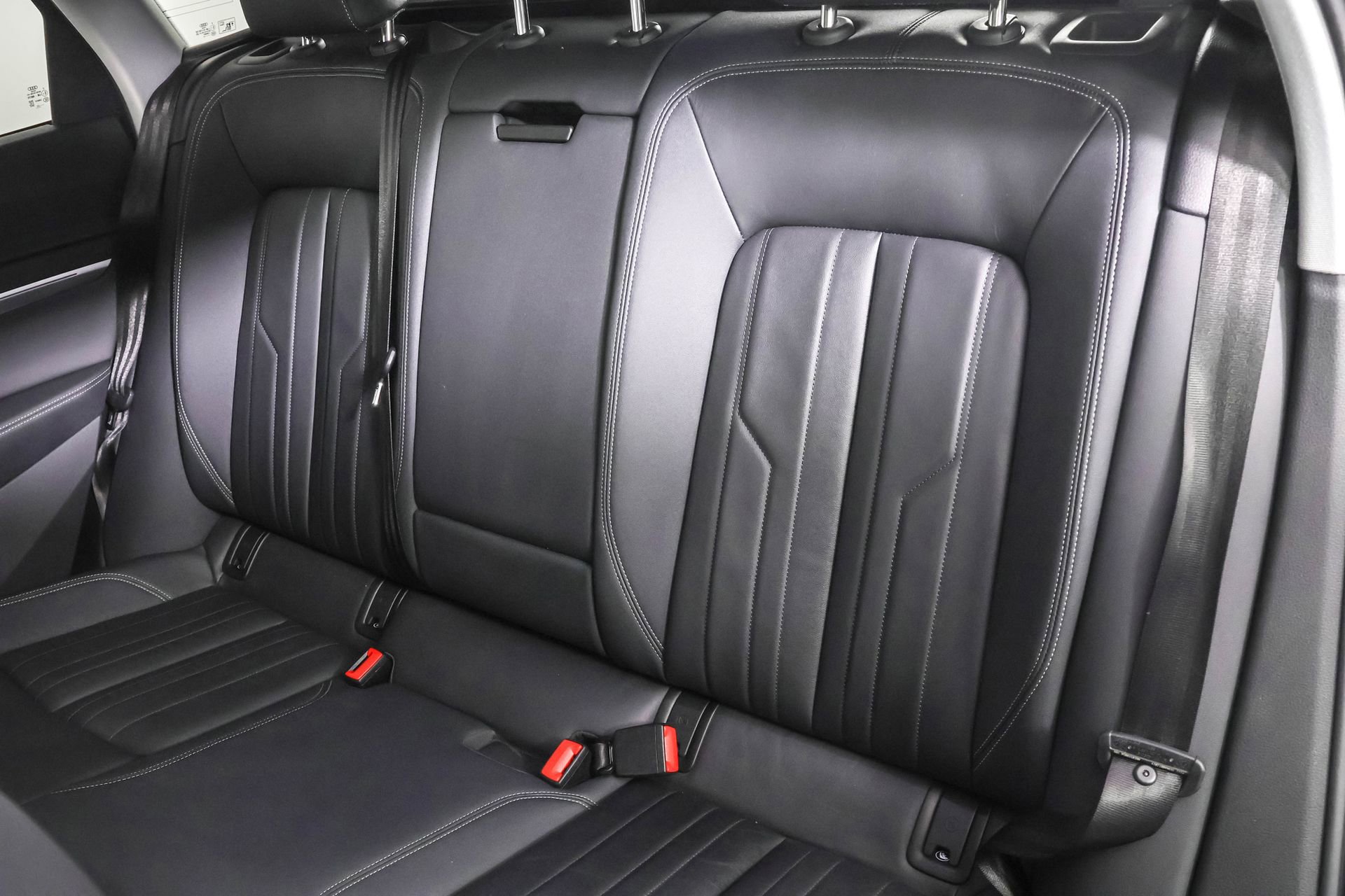 Used 2023 Audi e-tron Premium image 37