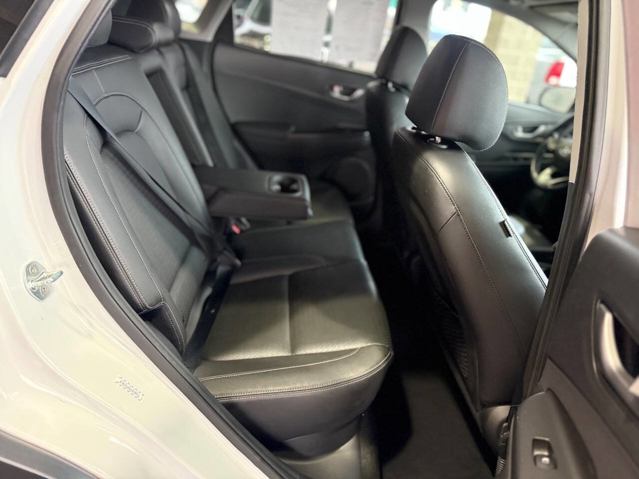 Used 2021 Hyundai Kona Limited image 36