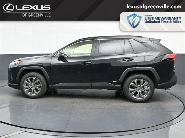 Used 2023 Toyota RAV4 XLE Premium image 5