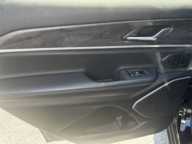 Used 2021 Jeep Grand Cherokee L Limited image 21