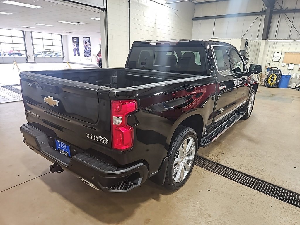 Used 2024 Chevrolet Silverado 1500 High Country w/ High Country Premium Package image 7