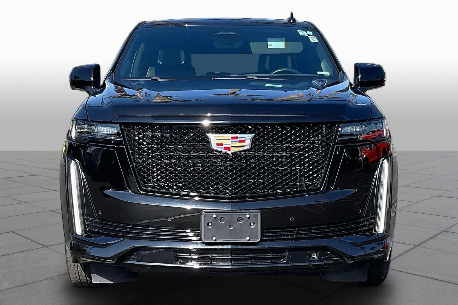 Used 2023 Cadillac Escalade Sport Platinum AWD/4WD image 3