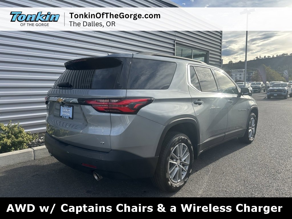 Used 2023 Chevrolet Traverse LT image 3