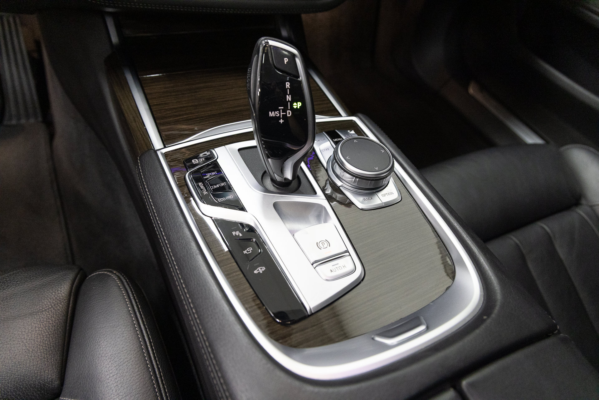 Used 2021 BMW 740i RWD image 20