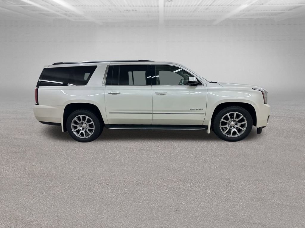 Used 2015 GMC Yukon XL Denali w/ Touring Package image 13