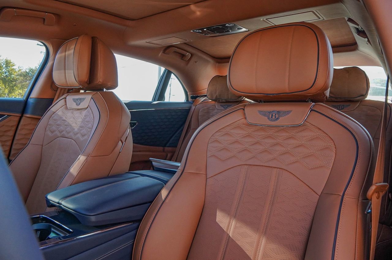 New 2026 Bentley Flying Spur Plug-In Hybrid AWD/4WD image 21