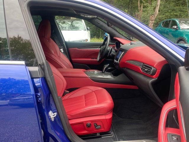 Used 2019 Maserati Levante GTS image 40