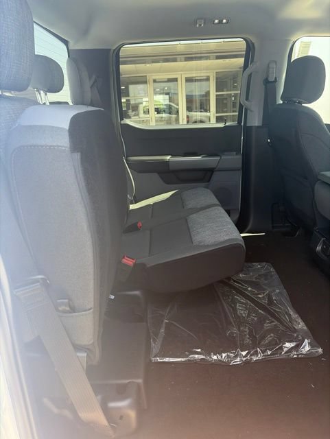 New 2026 Ford F250 XLT w/ Snow Plow Prep Package AWD/4WD image 6