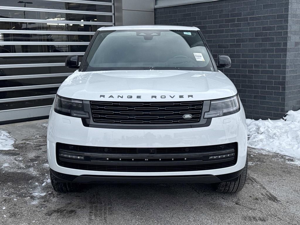 New 2026 Land Rover Range Rover SE image 2