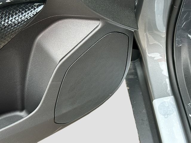 New 2026 Chevrolet Trax RS w/ Driver Confidence Package image 19