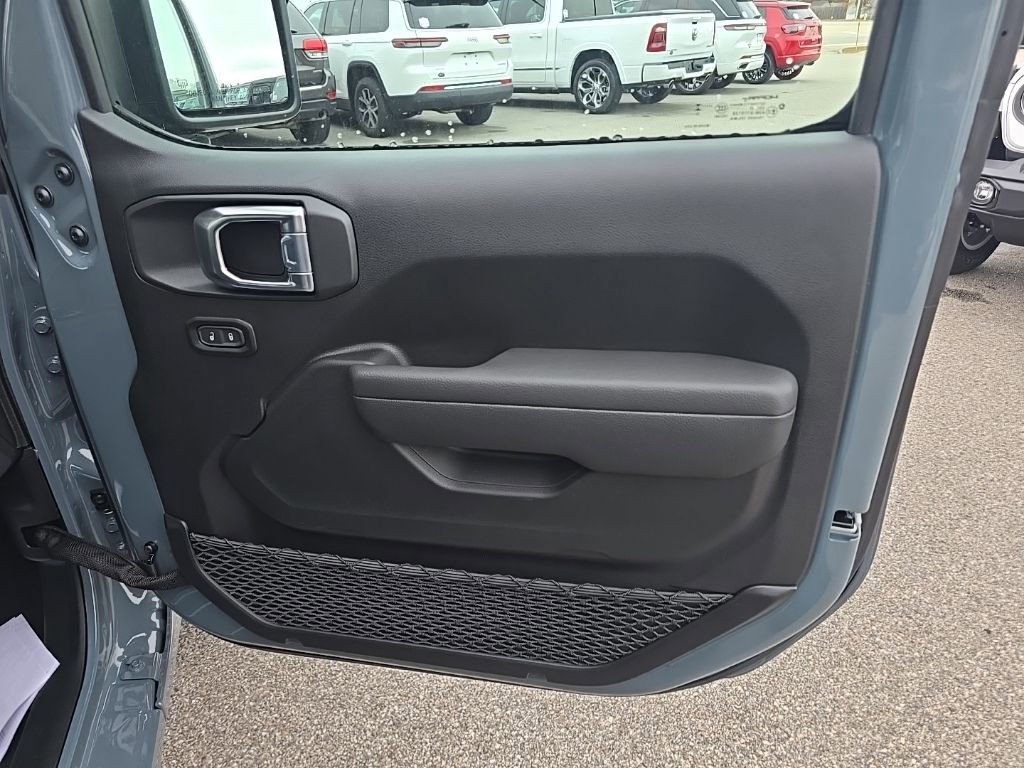 New 2026 Jeep Gladiator Sport image 10