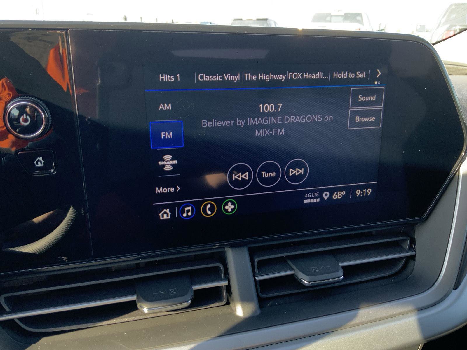New 2026 Chevrolet Trax LS w/ LS Convenience Package FWD image 32