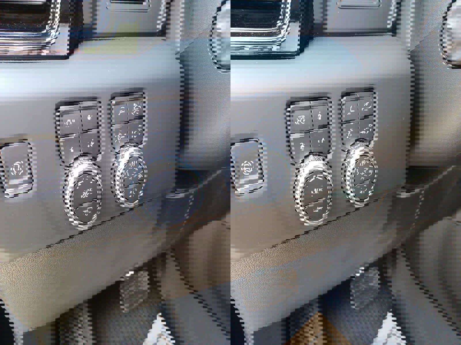 Used 2024 GMC Sierra 1500 AT4 w/ AT4 Premium Package image 13