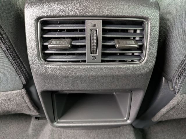 Used 2023 Nissan Rogue S AWD/4WD image 22