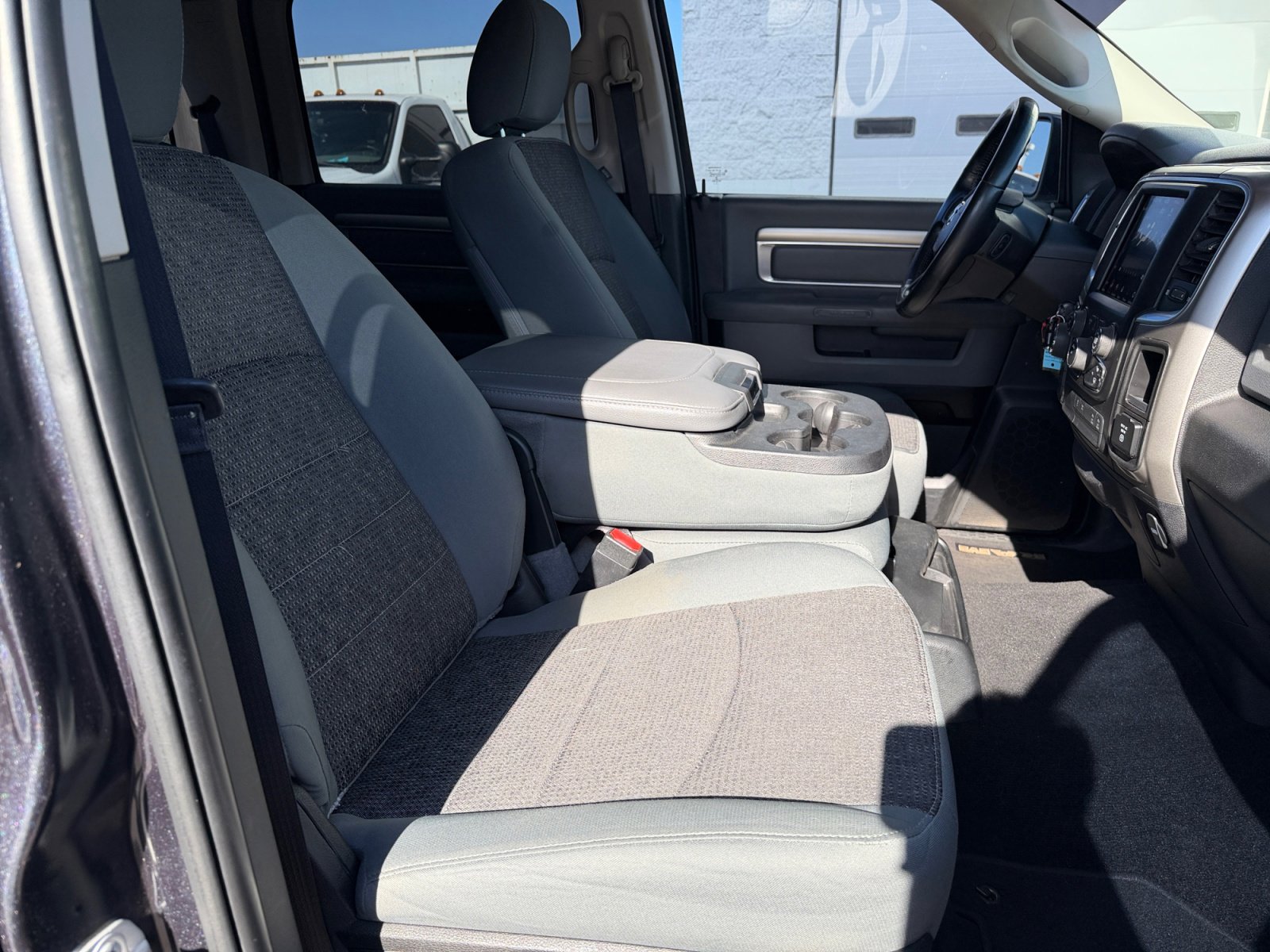 Used 2018 RAM 1500 Big Horn AWD/4WD image 30