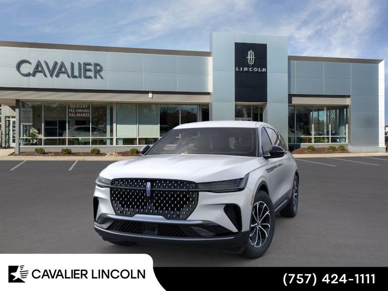 Used 2026 Lincoln Nautilus Premier AWD/4WD image 2