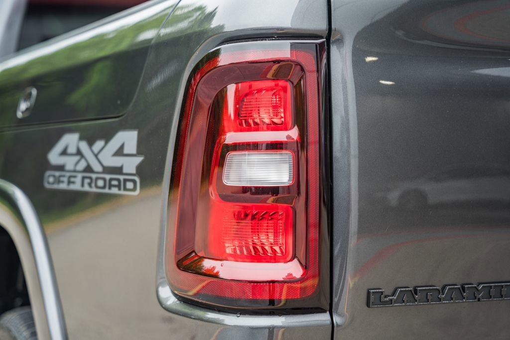 New 2026 RAM 1500 Laramie AWD/4WD image 7