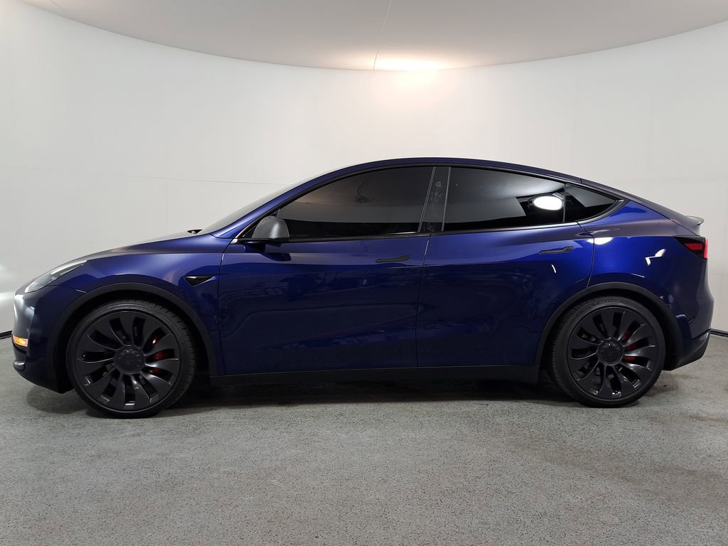 Used 2024 Tesla Model Y Performance image 4