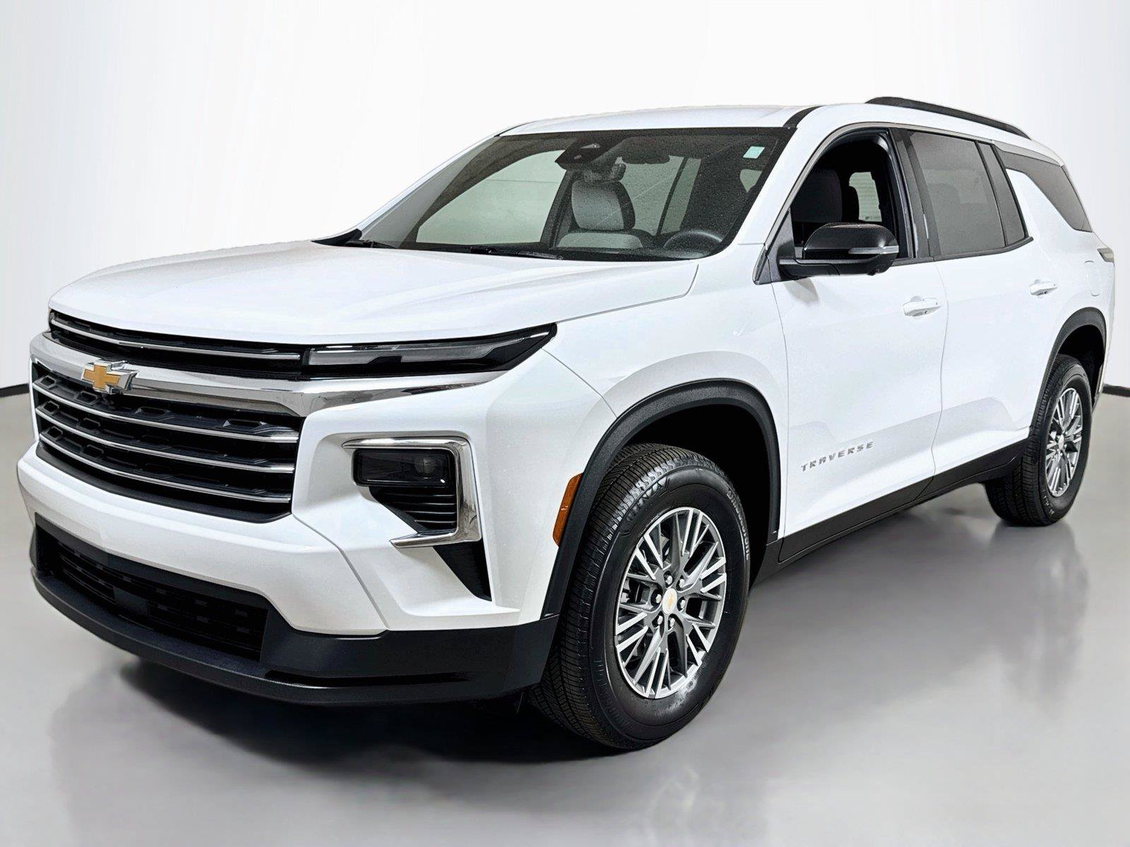 Certified 2026 Chevrolet Traverse LT w/ Driver Confidence Package