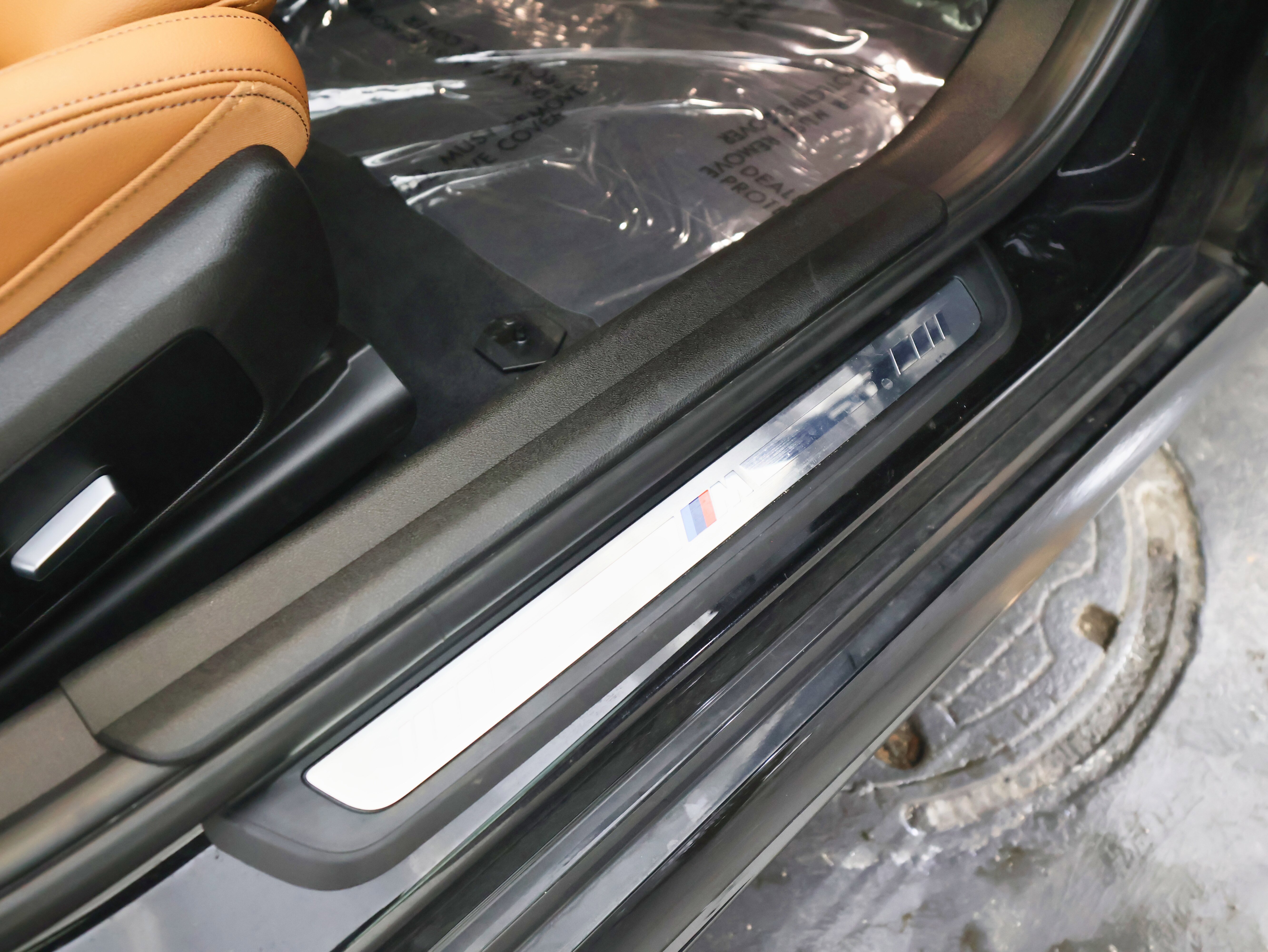 Used 2022 BMW 330e xDrive w/ M Sport Package image 46