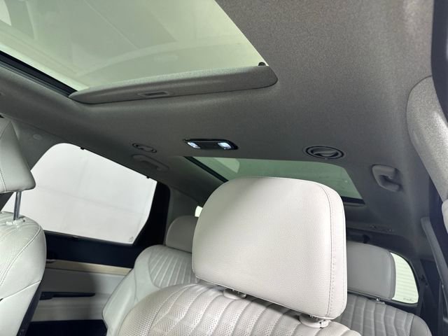 Used 2023 Hyundai Palisade Limited w/ Cargo Package image 12