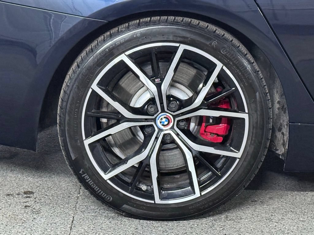 Used 2022 BMW M550i xDrive w/ Dynamic Handling Package AWD/4WD image 8
