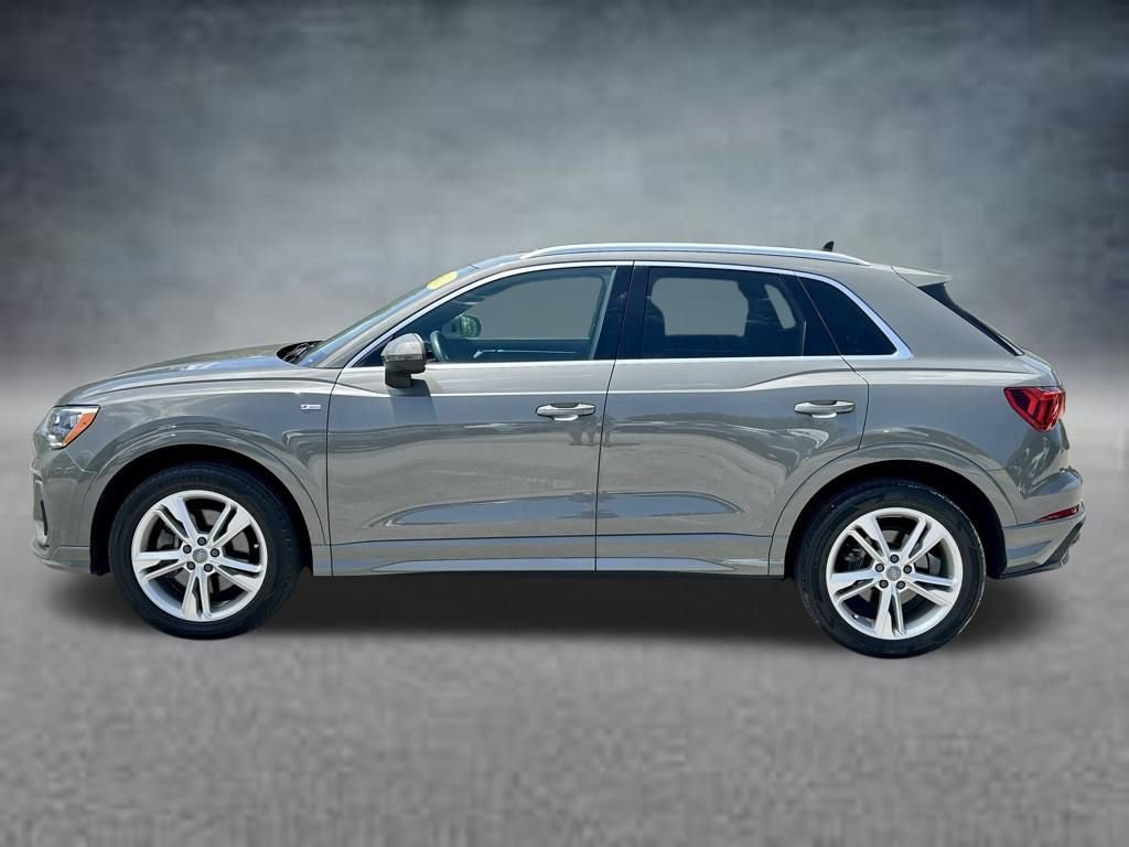 Used 2020 Audi Q3 2.0T Premium w/ Convenience Package AWD/4WD image 8