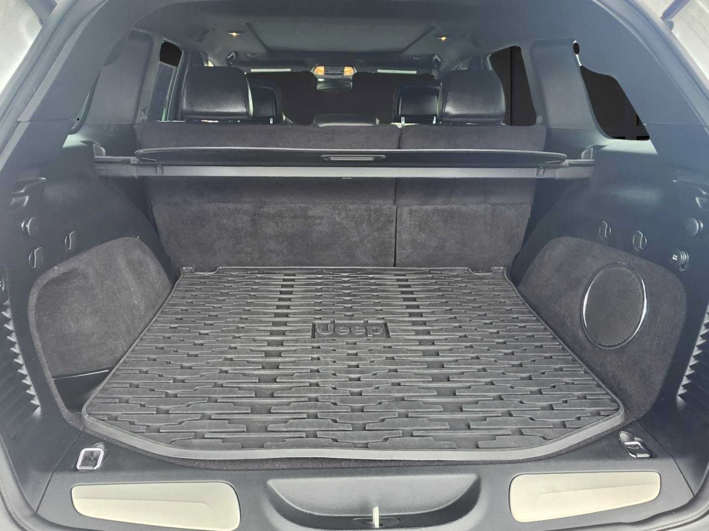Used 2018 Jeep Grand Cherokee High Altitude AWD/4WD image 17