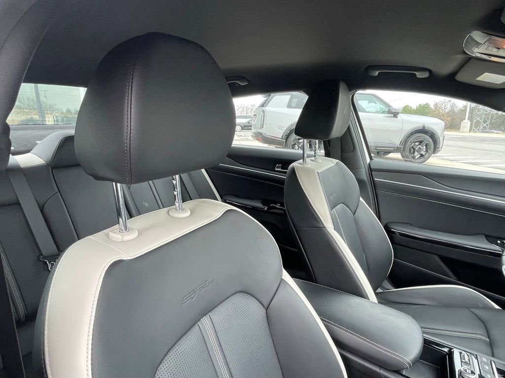 Certified 2025 Kia K5 GT-Line image 29