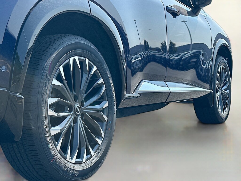 New 2026 Nissan Rogue Platinum image 13