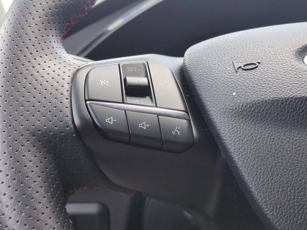 Used 2025 Ford Escape ST-Line FWD image 20