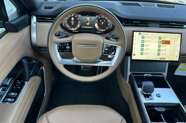 Certified 2026 Land Rover Range Rover Long Wheelbase SE AWD/4WD image 13