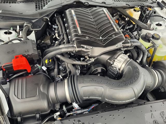 Used 2025 Ford Mustang Dark Horse image 18