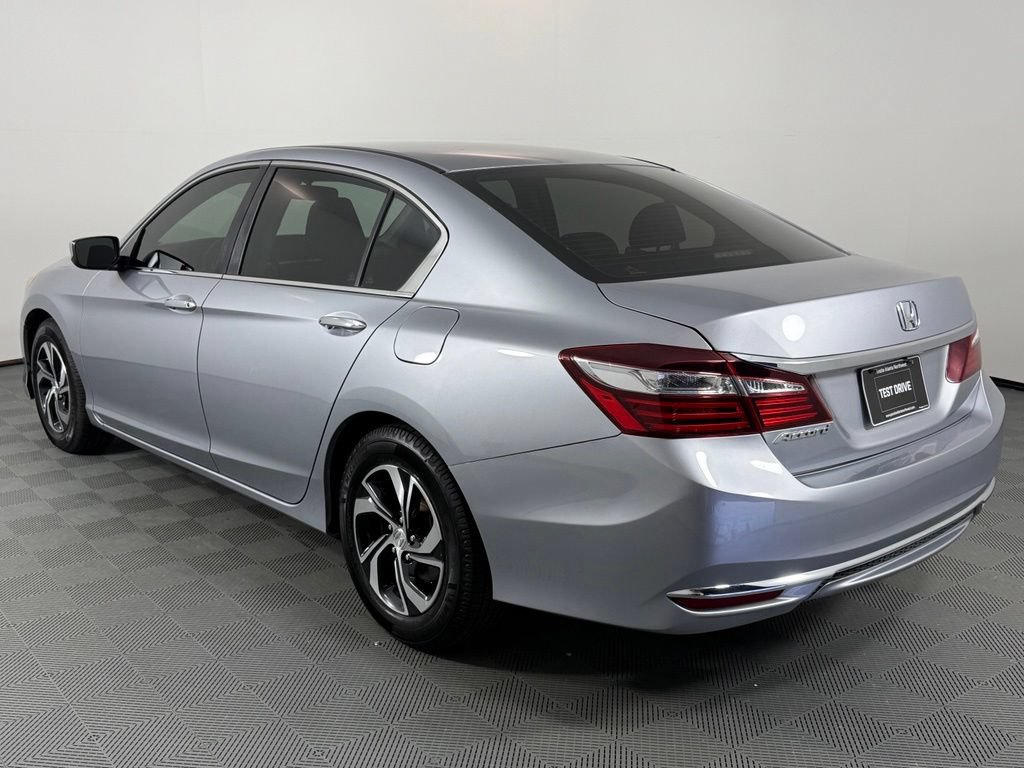 Used 2017 Honda Accord LX image 3