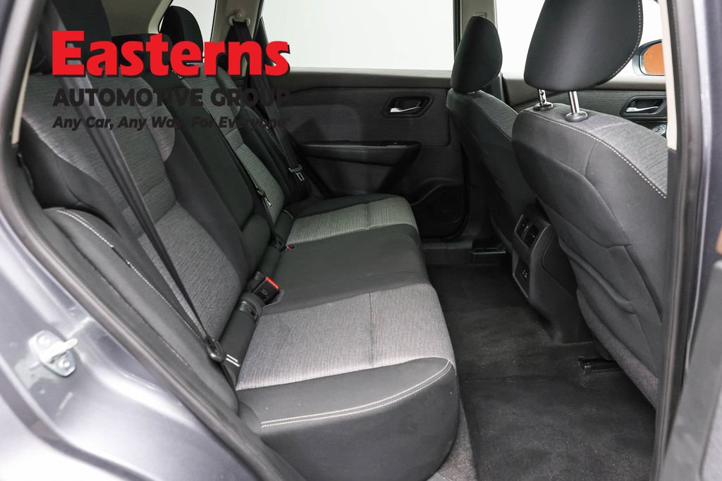 Used 2023 Nissan Rogue SV AWD/4WD image 23