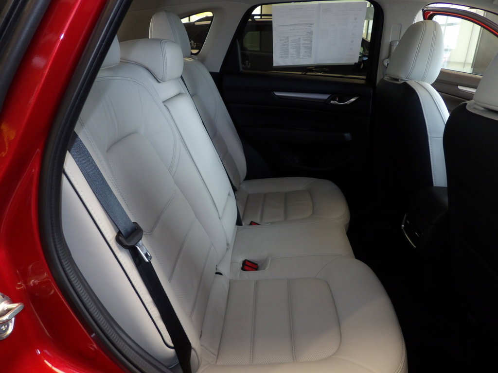 Certified 2024 MAZDA CX-5 AWD 2.5 S w/ Preferred Package image 18