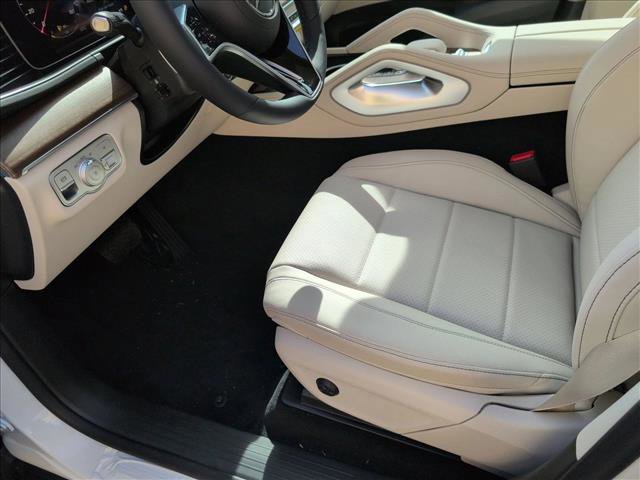 New 2026 Mercedes-Benz GLS 450 4MATIC image 4