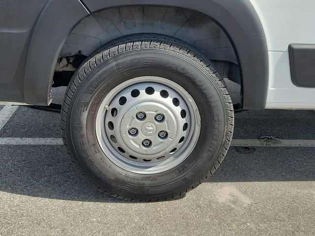 Used 2024 RAM ProMaster 2500 w/ Convenience Group image 7