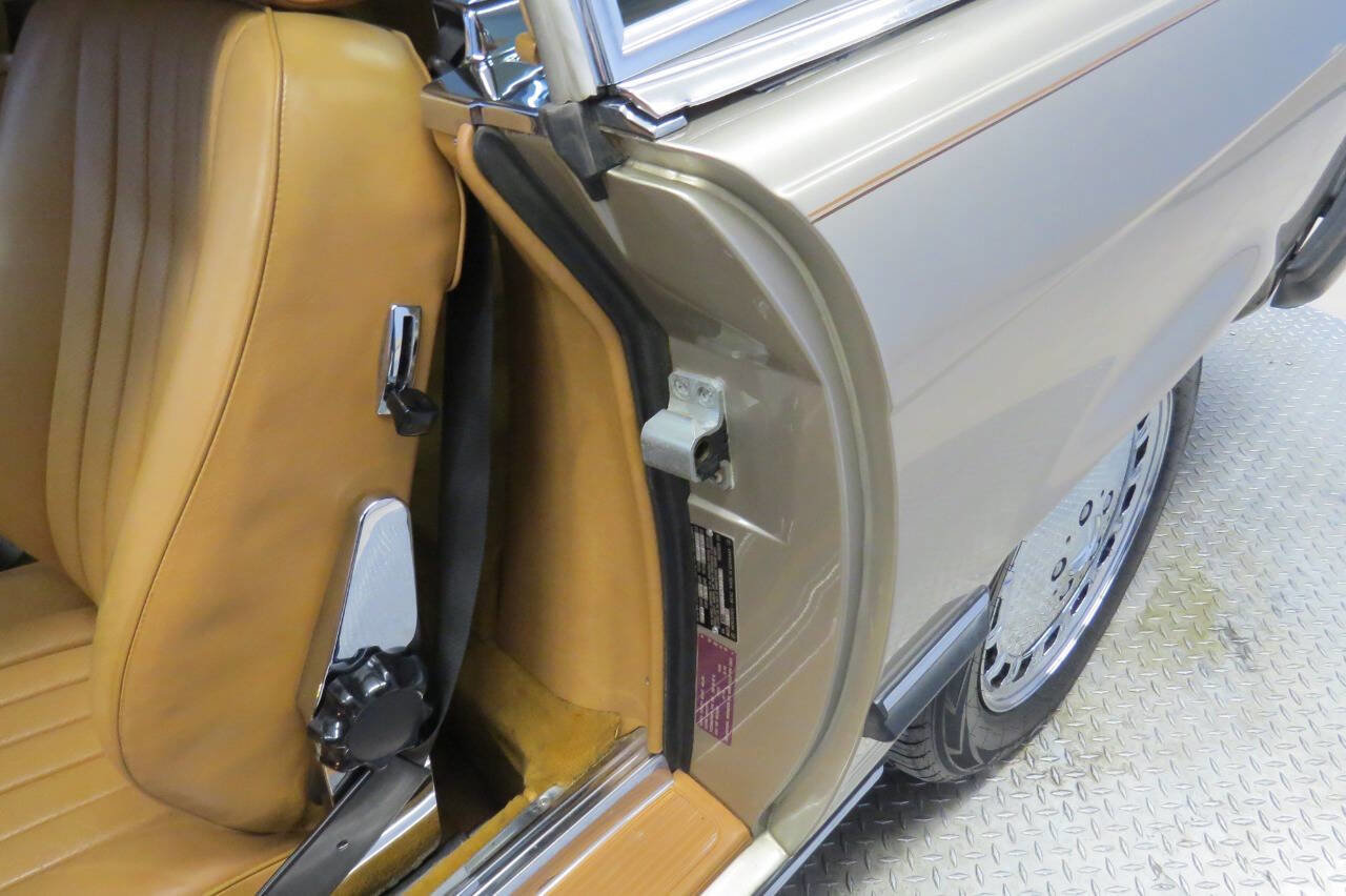 Used 1988 Mercedes-Benz 560 SL image 65