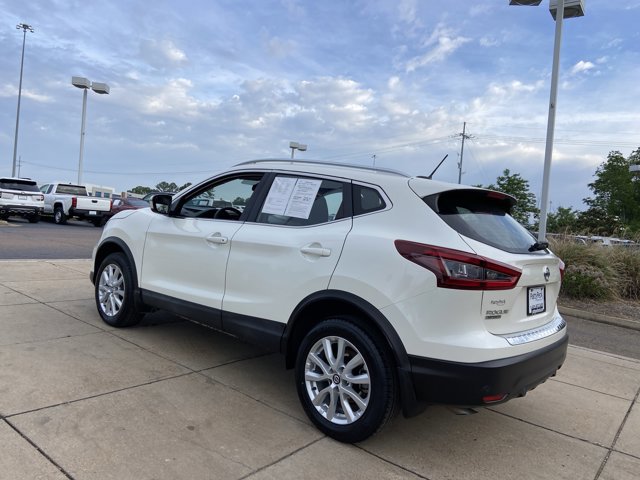 Used 2020 Nissan Rogue Sport SV image 8