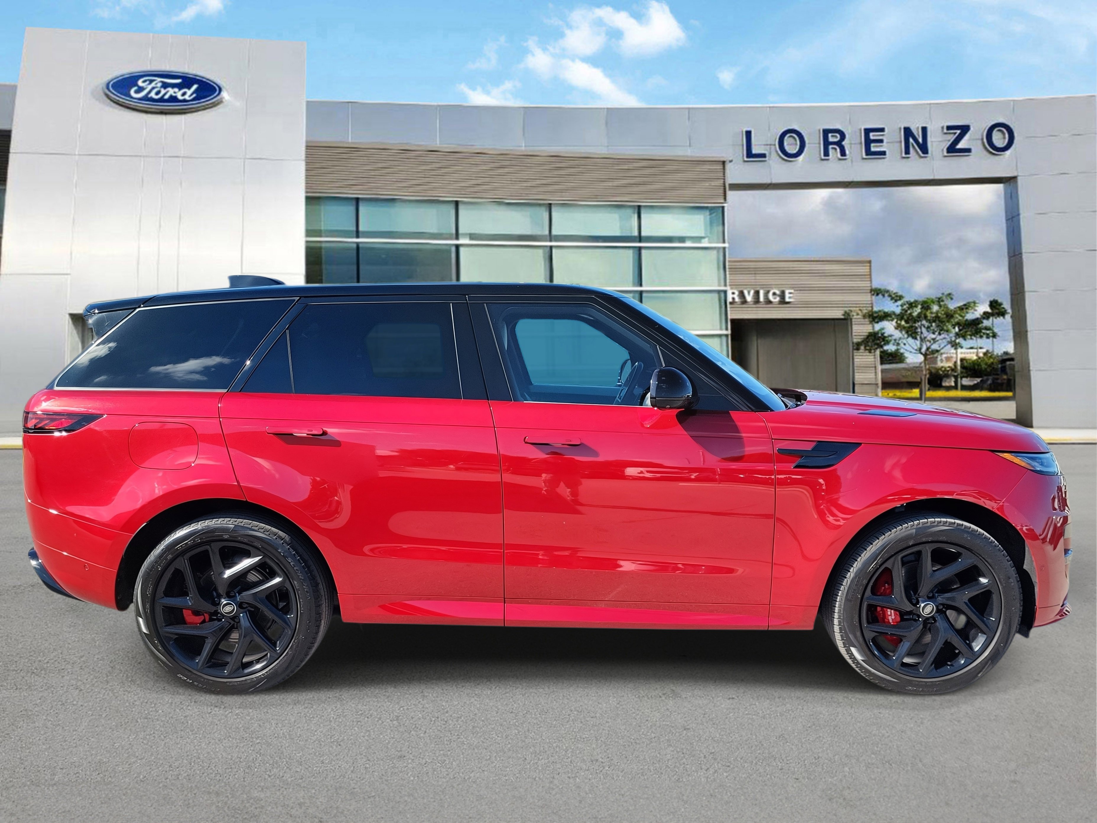 Used 2023 Land Rover Range Rover Sport SE Dynamic image 4
