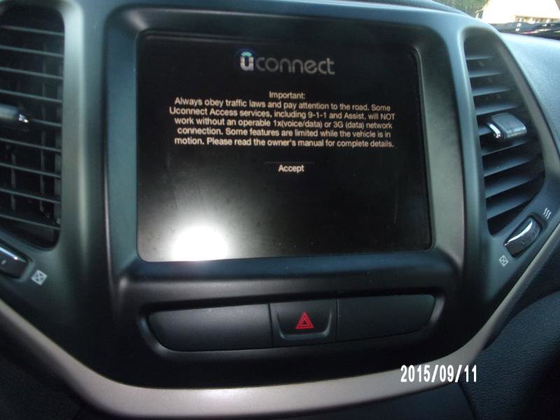 Used 2016 Jeep Cherokee Latitude w/ Cold Weather Group image 21