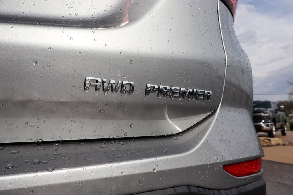 Used 2023 Chevrolet Equinox Premier image 35