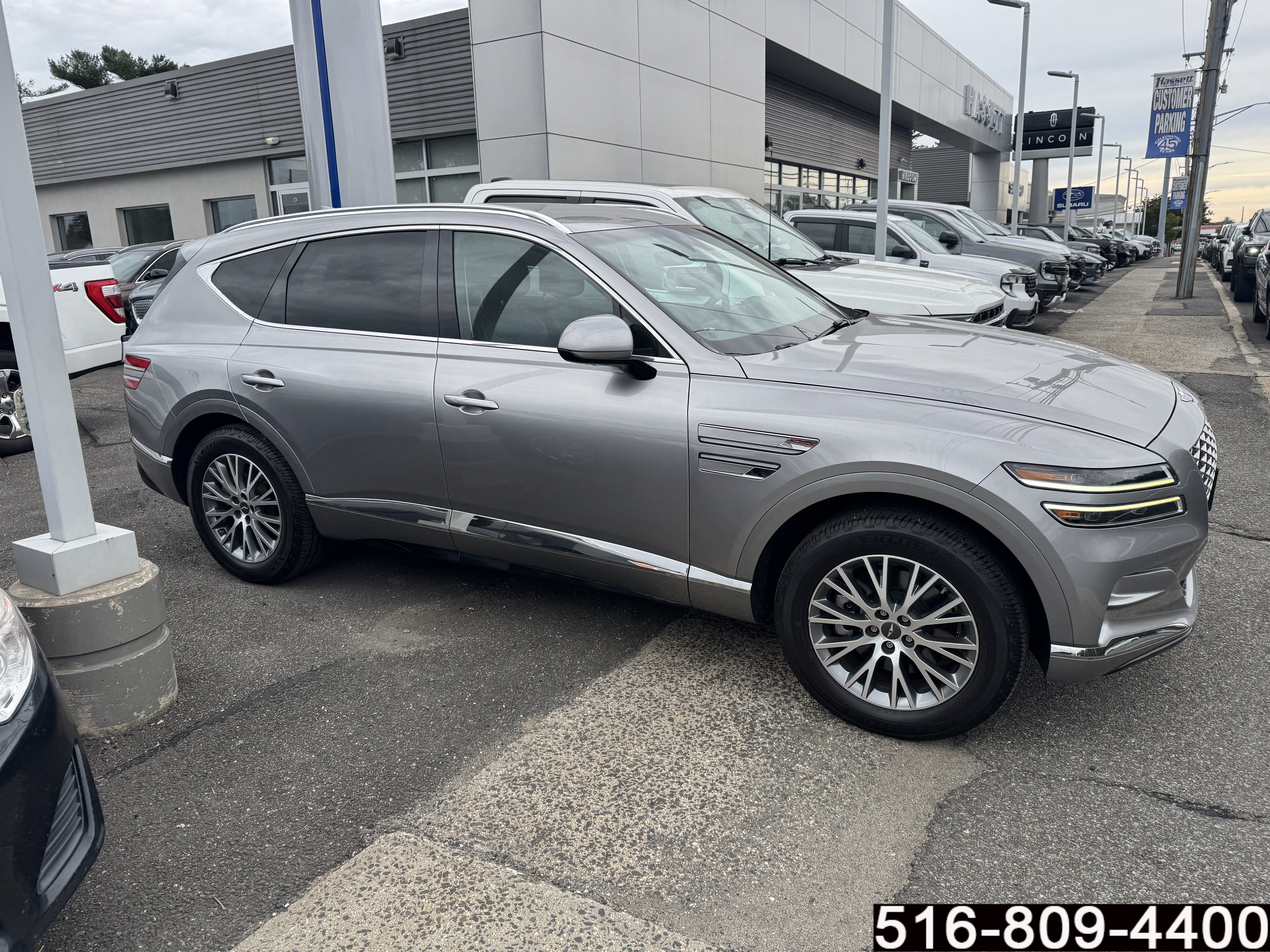Used 2023 Genesis GV80 2.5T w/ Cargo Package AWD/4WD image 4