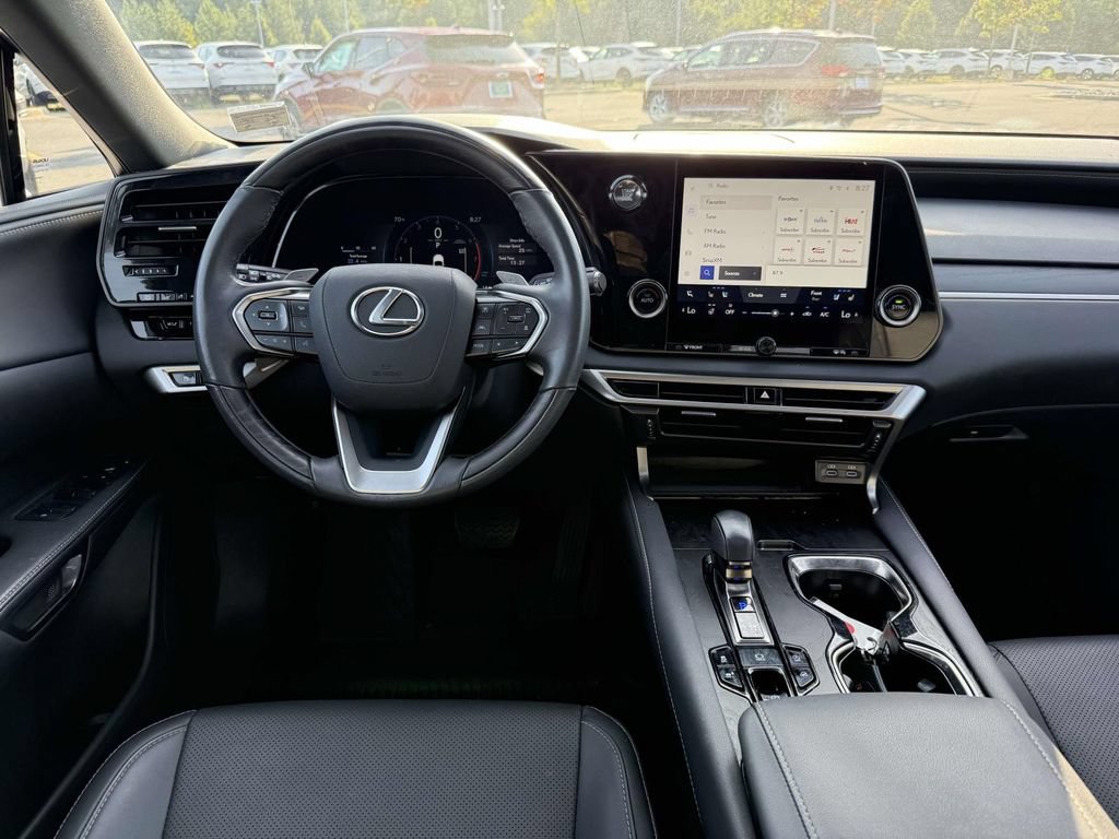 Used 2025 Lexus RX 350 Premium w/ Accessory Package AWD/4WD image 8