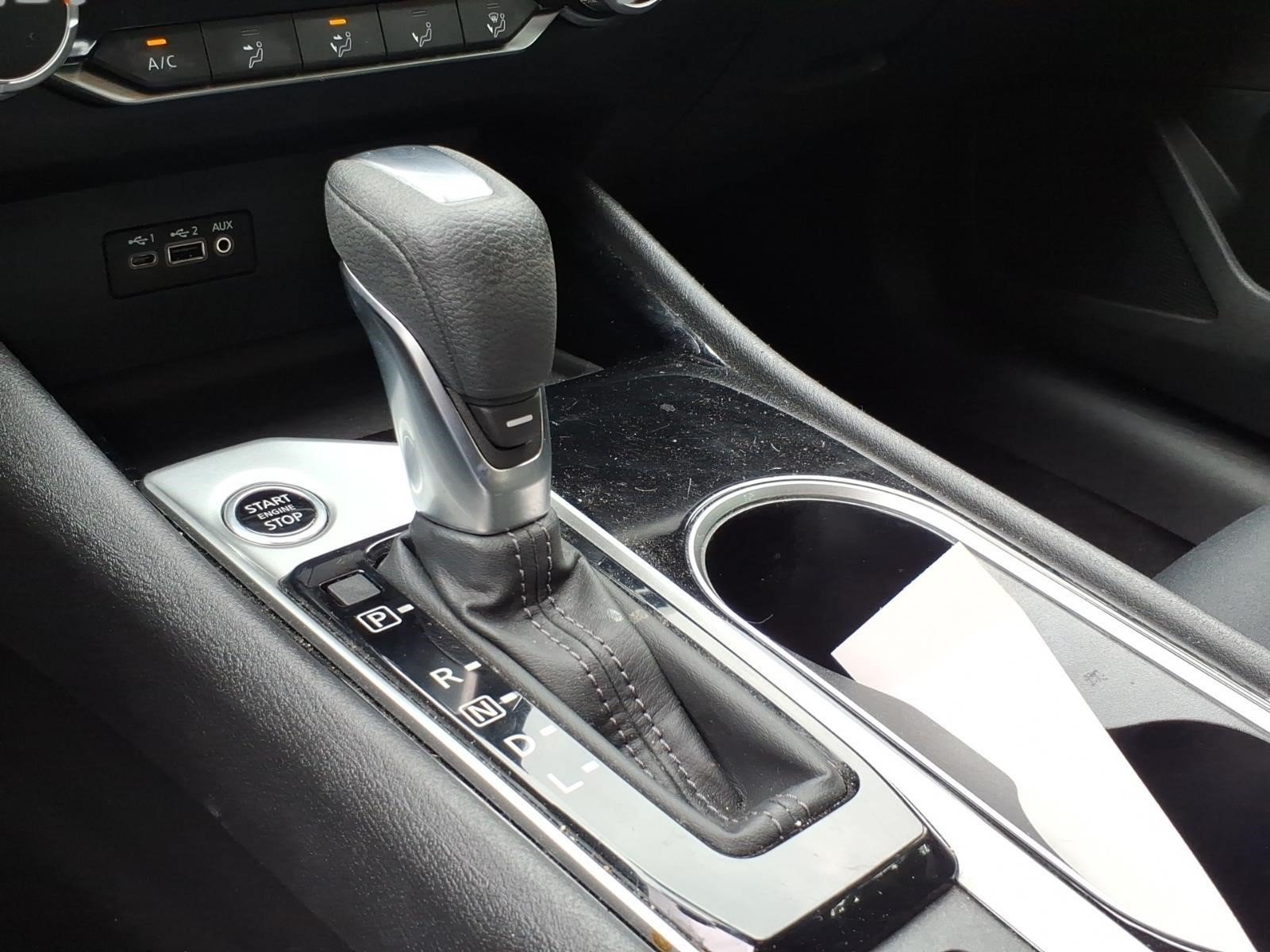 Used 2024 Nissan Altima 2.5 SV AWD/4WD image 13