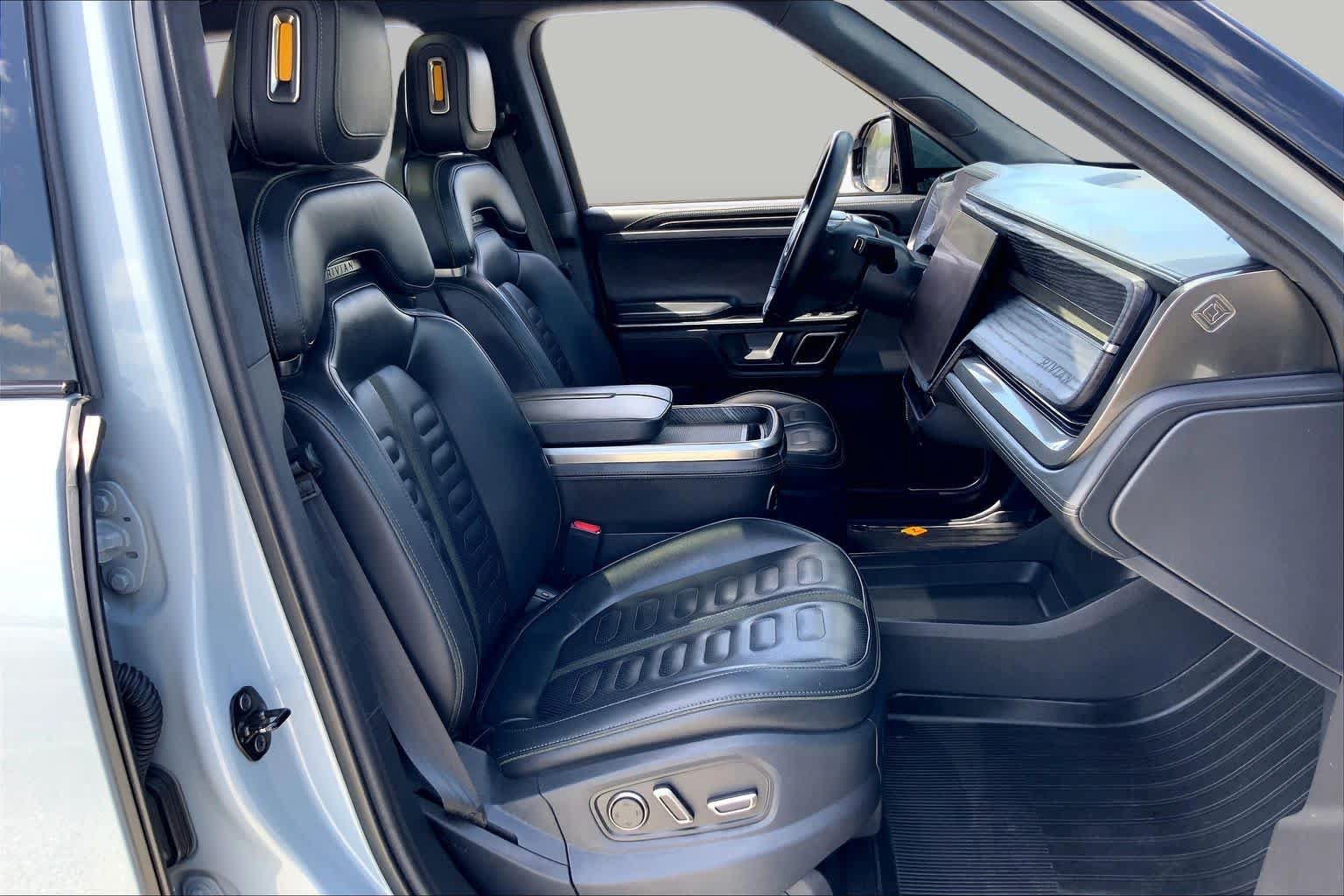 Used 2023 Rivian R1S Adventure AWD/4WD image 8