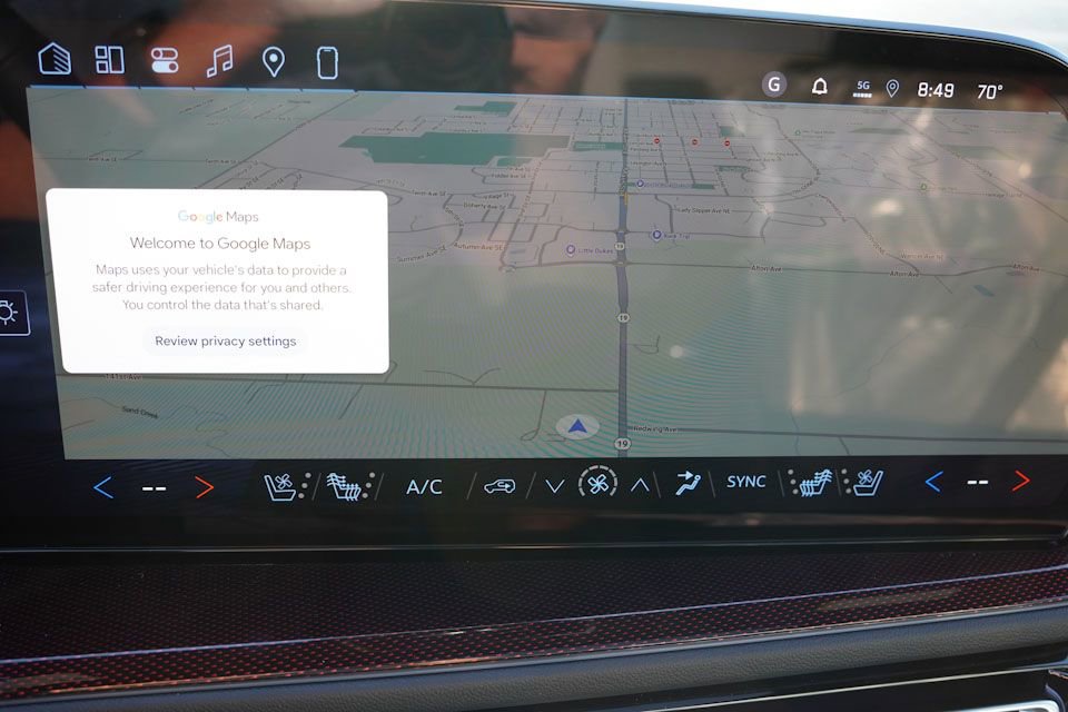 New 2026 Chevrolet Traverse RS image 16